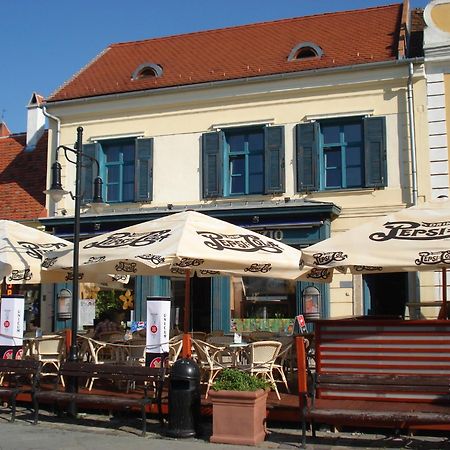 Portre Panzio Hotel Kőszeg Exterior foto