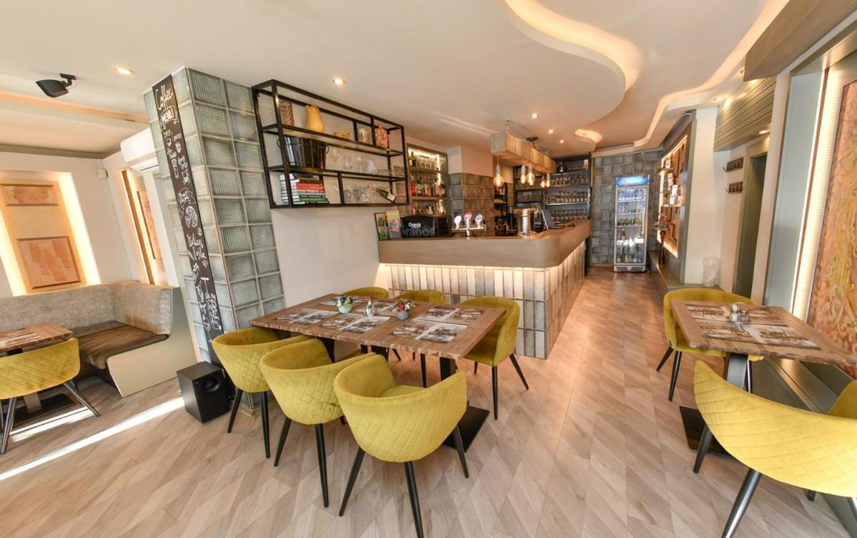 Portre Panzio Hotel Kőszeg Exterior foto