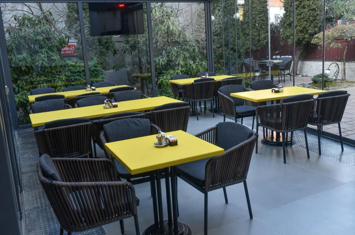 Portre Panzio Hotel Kőszeg Exterior foto