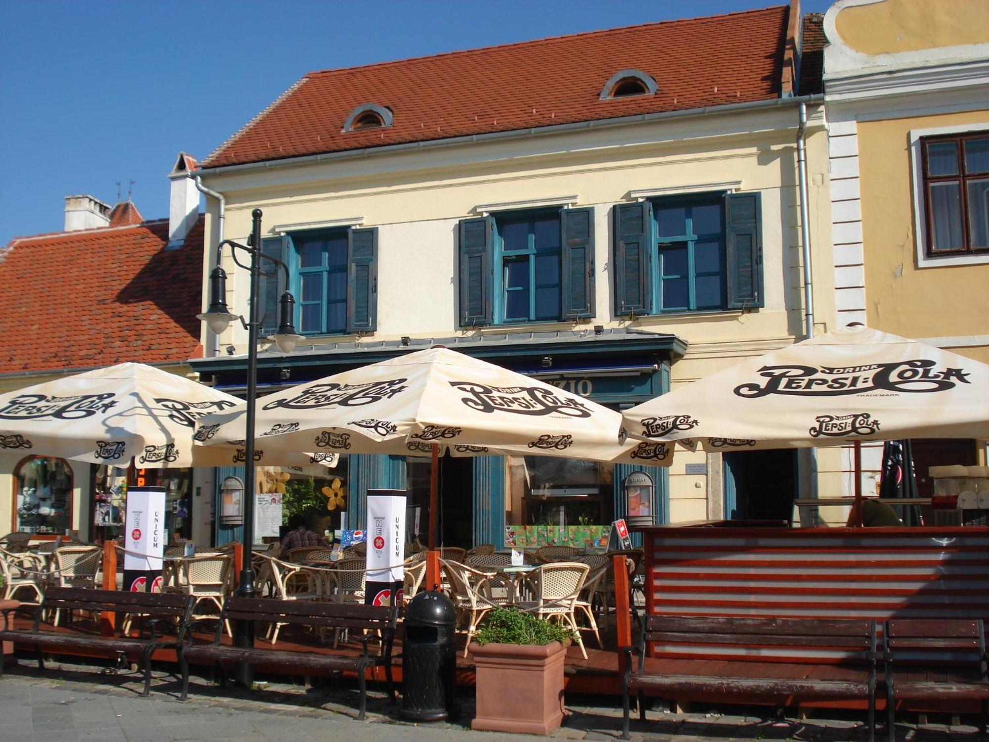 Portre Panzio Hotel Kőszeg Exterior foto
