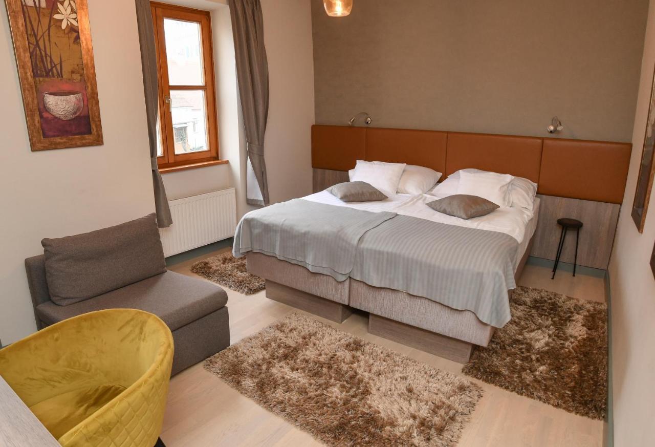 Portre Panzio Hotel Kőszeg Exterior foto